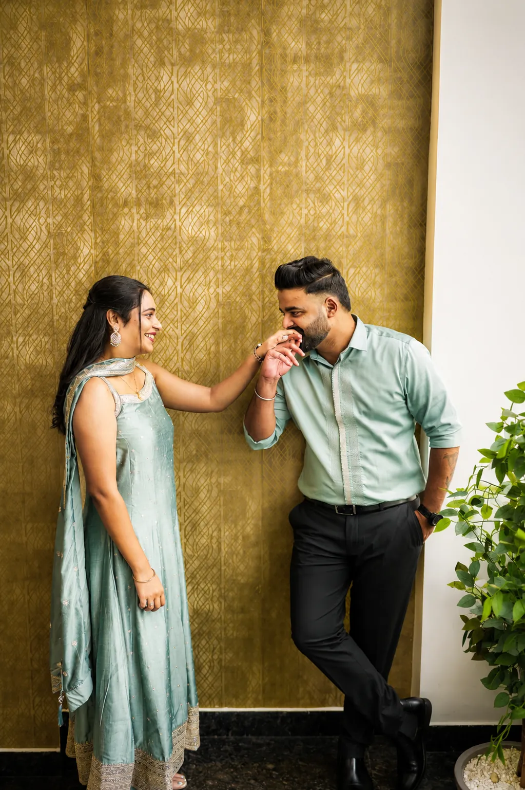 Hand kiss